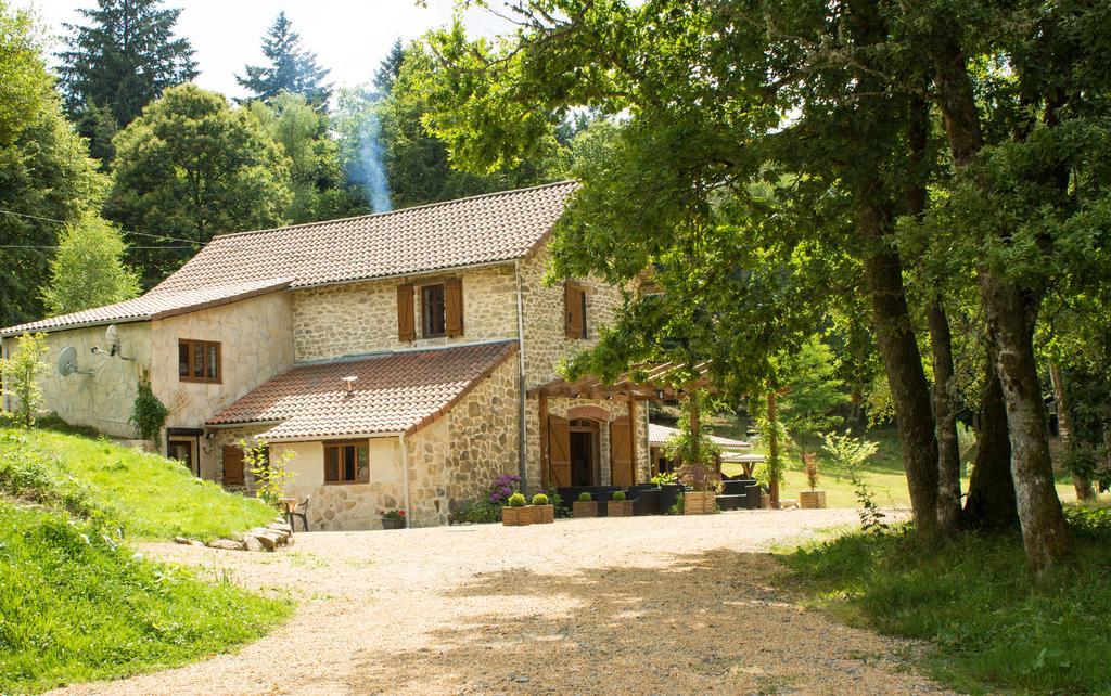 Hotel Les Chenes à Saint-Léger-la Montagne Extérieur photo